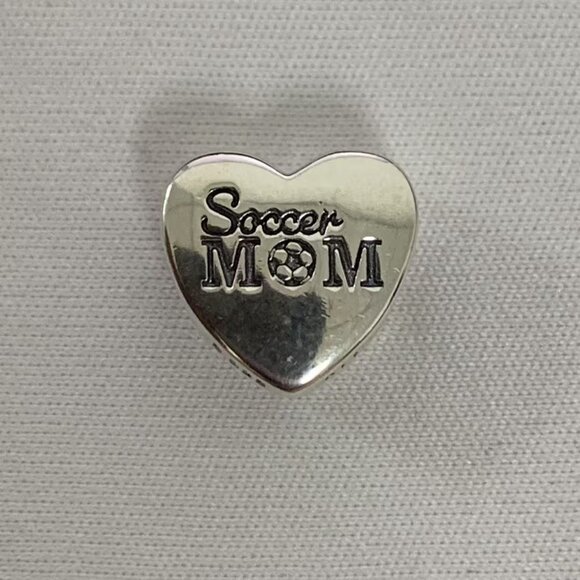 Pandora Soccer Mom Exclusive Travel Heart Charm Pendant, S925 Silver Jewelry - Picture 1 of 4